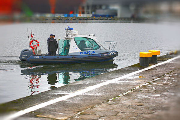 współpraca akademii morskiej z policją